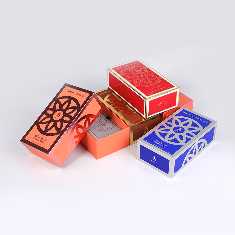 Kotak minyak wangi Kertas Khas Royal Essence