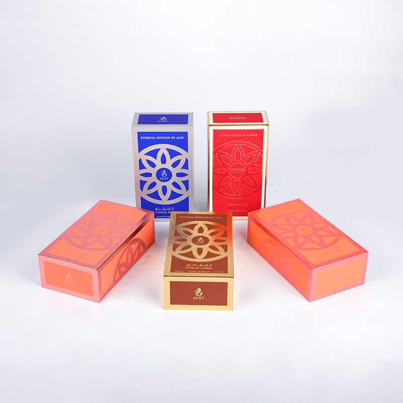 Kotak minyak wangi Kertas Khas Royal Essence
